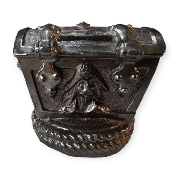 Vintage Treasure Chest Cast Metal Coin Money Bank Pirate Skull Cross Bones - Picture 1 of 8